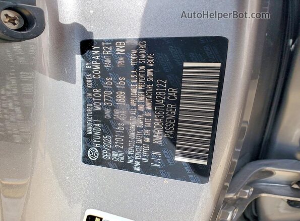 KMHRC8A36TU428122 2026 HYUNDAI VENUE Silver Engine compartment view