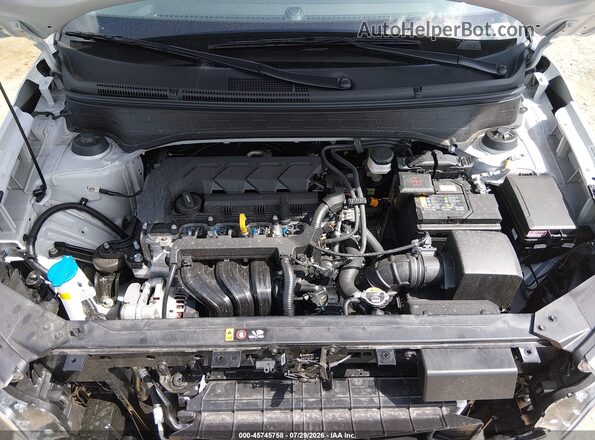 KMHRC8A36TU475585 2026 HYUNDAI VENUE Silver Вид ззаду
