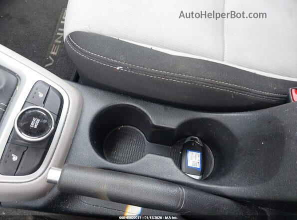 KMHRC8A37MU128106 2021 HYUNDAI VENUE Silver წინა პანელის ხედი
