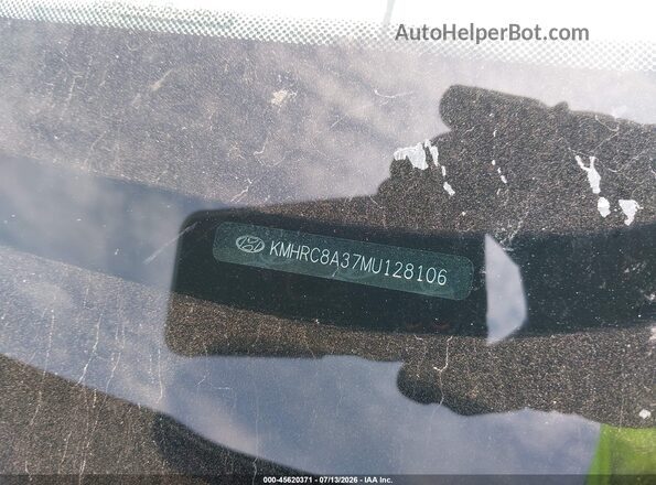 KMHRC8A37MU128106 2021 HYUNDAI VENUE Silver 