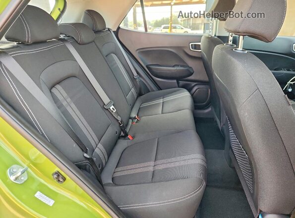 KMHRC8A37PU241462 2023 HYUNDAI VENUE Green Rear interior view