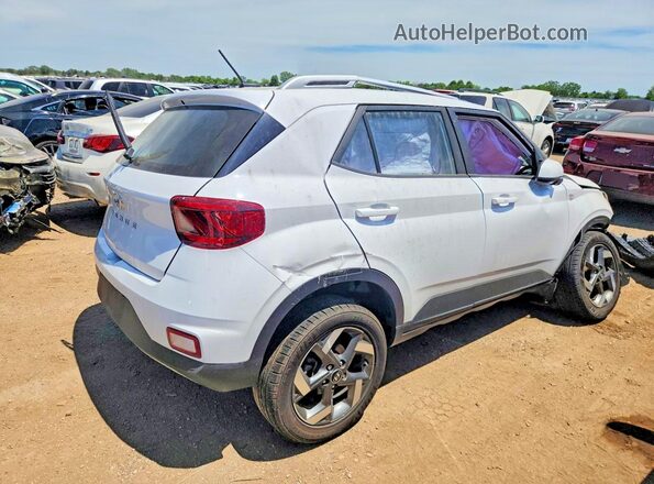KMHRC8A37PU258052 2023 HYUNDAI VENUE White Rear right