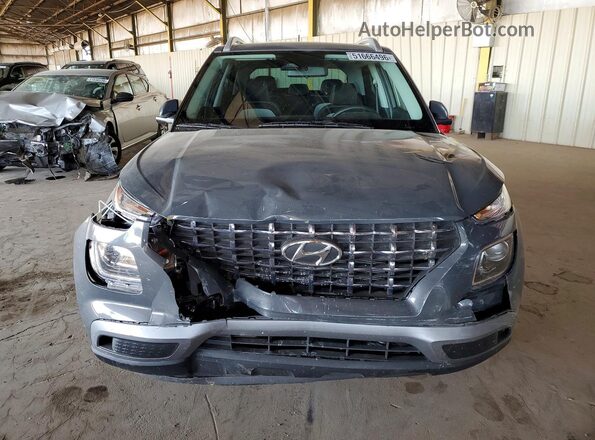 KMHRC8A37SU394741 2025 HYUNDAI VENUE Серый Вид спереди