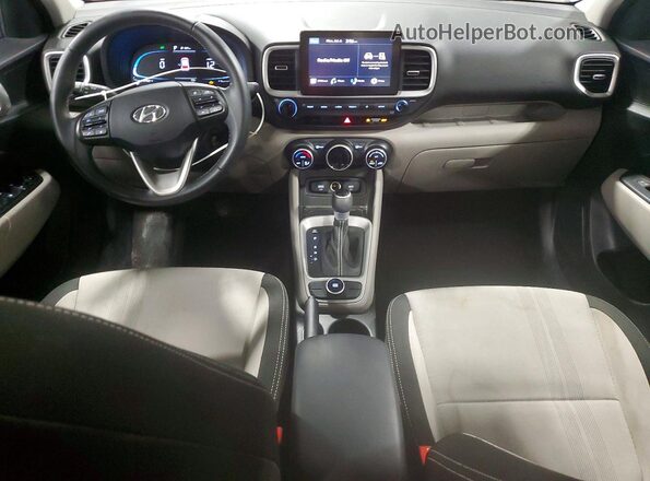 KMHRC8A38PU249411 2023 HYUNDAI VENUE Silver Dashboard view