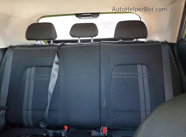 KMHRC8A39MU072802 2021 HYUNDAI VENUE Green Rear seats view