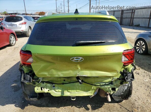 KMHRC8A39MU072802 2021 HYUNDAI VENUE Green Rear view