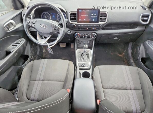 KMHRC8A39MU108908 2021 HYUNDAI VENUE Black Dashboard view