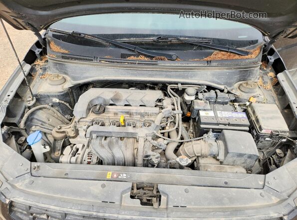 KMHRC8A39MU108908 2021 HYUNDAI VENUE Black Rear interior view