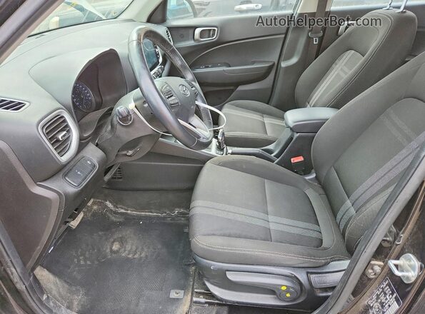 KMHRC8A39MU108908 2021 HYUNDAI VENUE Black Front interior view