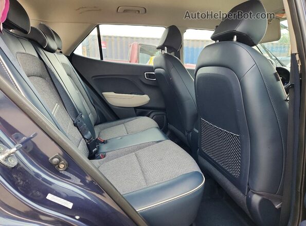 KMHRC8A39NU178099 2022 HYUNDAI VENUE Blue Widok wnętrza z tyłu