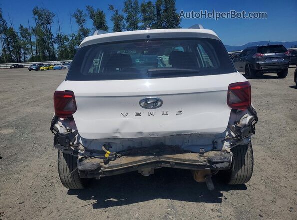 KMHRC8A39RU311353 2024 HYUNDAI VENUE White Вид ззаду