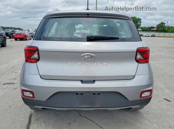 KMHRC8A39RU341887 2024 HYUNDAI VENUE Silver Вид ззаду