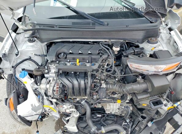 KMHRC8A39RU341887 2024 HYUNDAI VENUE Silver Вид підкапотного простору