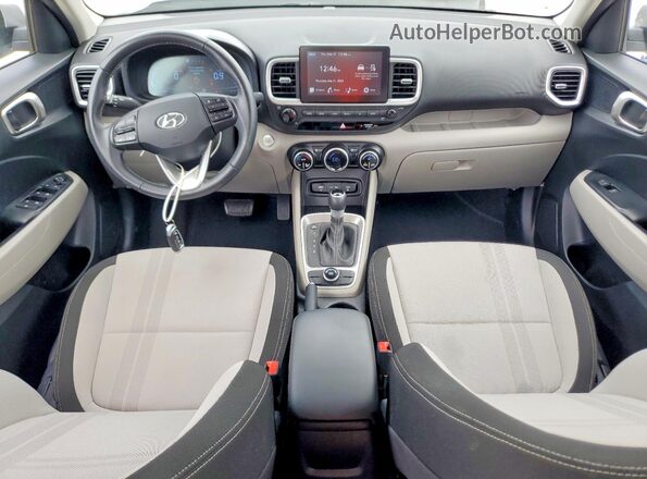 KMHRC8A39RU341887 2024 HYUNDAI VENUE Silver Вид панелі приладів