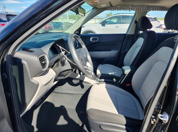 KMHRC8A39SU346268 2025 HYUNDAI VENUE Black Front interior view