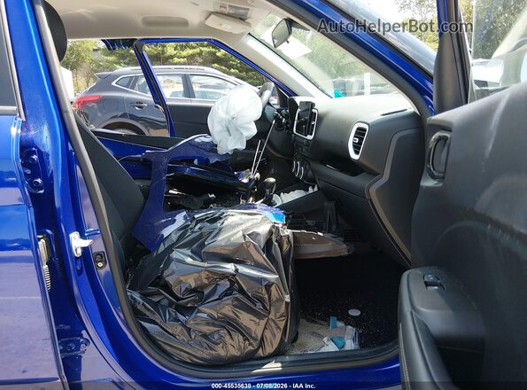 KMHRC8A39SU382980 2025 HYUNDAI VENUE Blue Widok wnętrza z przodu