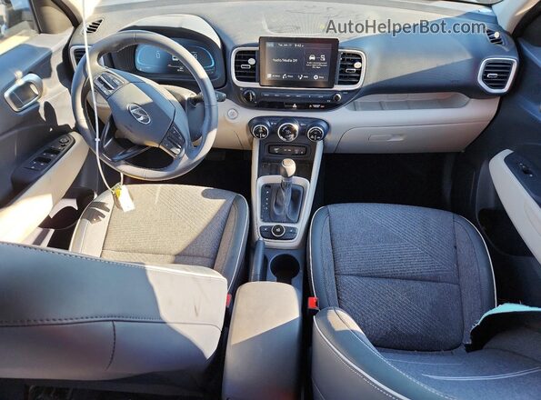 KMHRC8A39TU424856 2026 HYUNDAI VENUE Blue Dashboard view