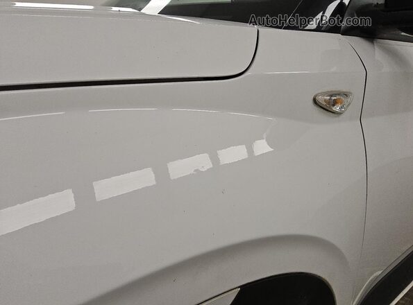 KMHRC8A3XNU172117 2022 HYUNDAI VENUE White 