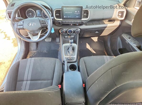 KMHRC8A3XNU194098 2022 HYUNDAI VENUE Silver Вид панелі приладів