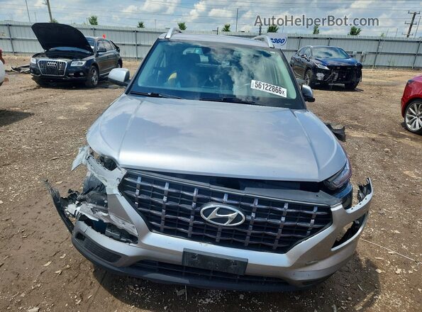 KMHRC8A3XPU257283 2023 HYUNDAI VENUE Silver Front view