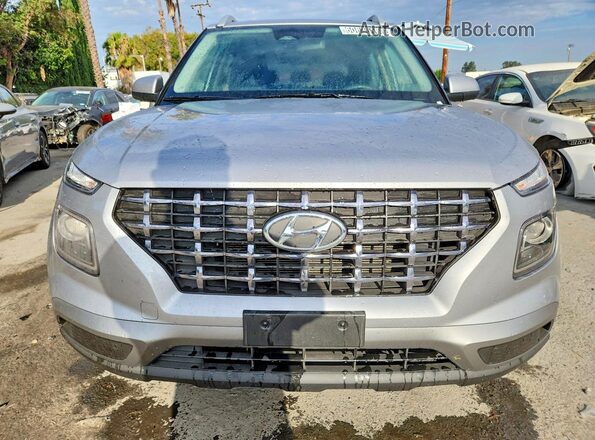 KMHRC8A3XSU403951 2025 HYUNDAI VENUE Silver Vista frontal