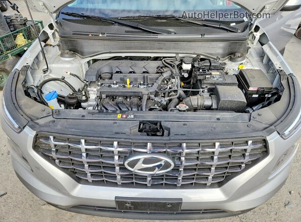 KMHRC8A3XSU403951 2025 HYUNDAI VENUE Silver Vista del compartimento del motor