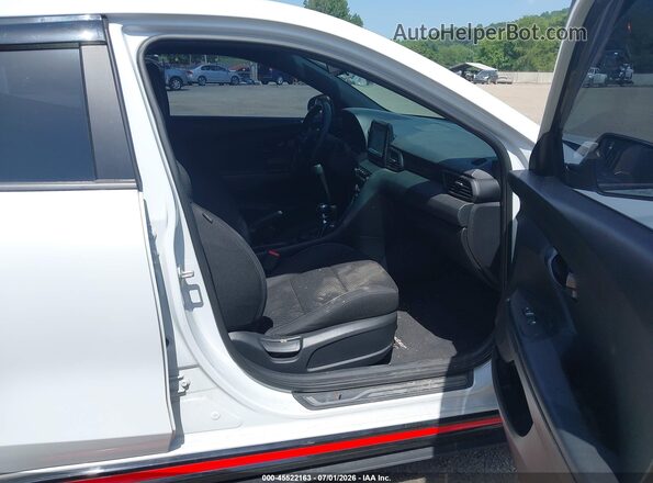 KMHT36AH1LU003459 2020 HYUNDAI VELOSTER N White Widok wnętrza z przodu