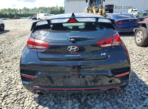 KMHT36AH2NU012691 2022 HYUNDAI VELOSTER Black Widok z tyłu