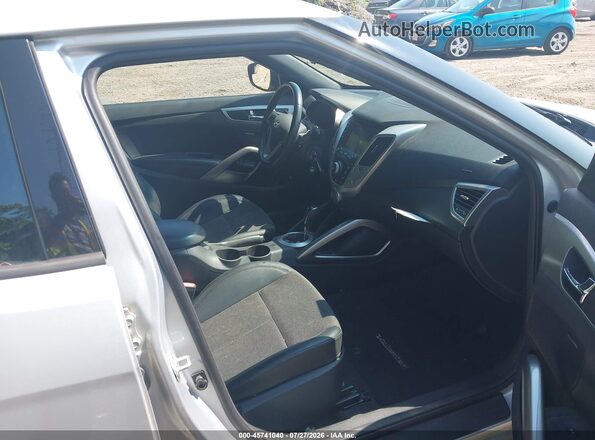 KMHTC6AD0GU293227 2016 HYUNDAI VELOSTER Silver Vista interior delantera