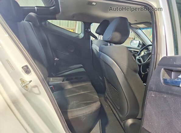KMHTC6AD1GU286433 2016 HYUNDAI VELOSTER White Հետևի նստատեղերի տեսք