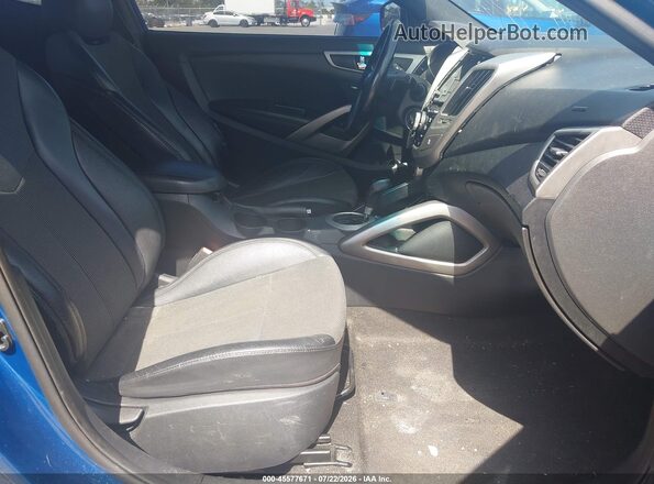 KMHTC6AD1GU299148 2016 HYUNDAI VELOSTER Blue Вид салону спереду