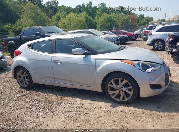 KMHTC6AD2GU274548 2016 HYUNDAI VELOSTER Серебряный Вид задней части салона