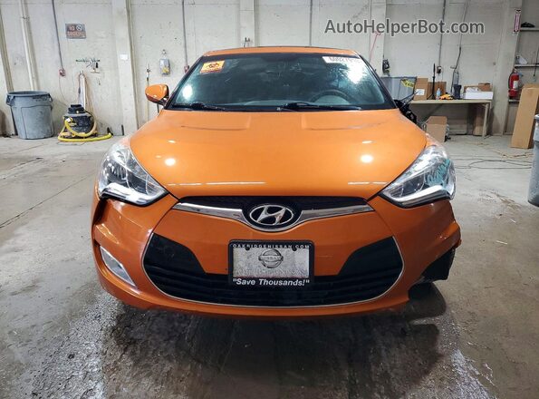 KMHTC6AD2GU301683 2016 HYUNDAI VELOSTER Orange Front view