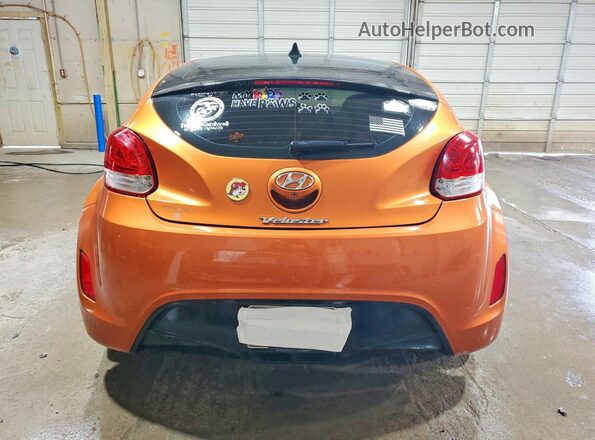 KMHTC6AD2GU301683 2016 HYUNDAI VELOSTER Orange Rear view