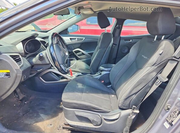 KMHTC6AD2HU306335 2017 HYUNDAI VELOSTER Серый Вид салона спереди