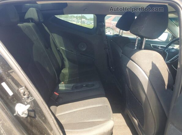 KMHTC6AD3HU305002 2017 HYUNDAI VELOSTER Black Rear interior view