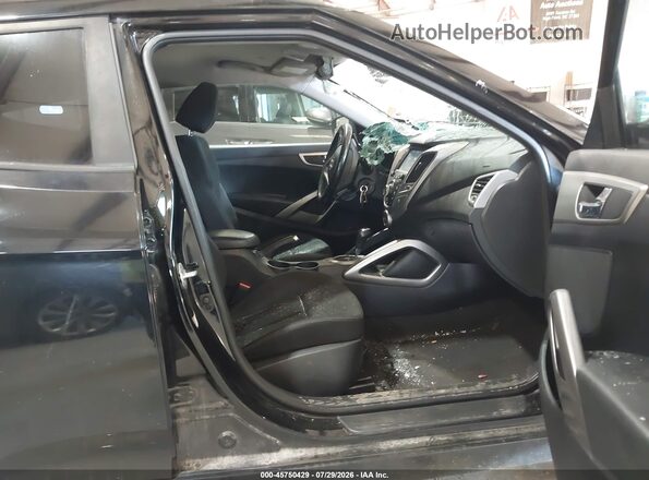 KMHTC6AD3HU322320 2017 HYUNDAI VELOSTER Черный Вид салона спереди