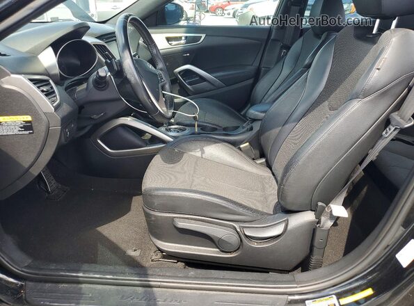 KMHTC6AD5GU257968 2016 HYUNDAI VELOSTER Black Front interior view