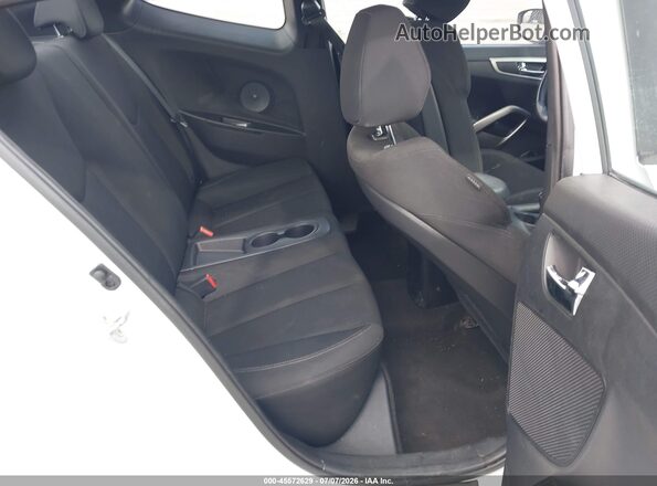 KMHTC6AD6HU312753 2017 HYUNDAI VELOSTER White Widok naklejki z numerem VIN
