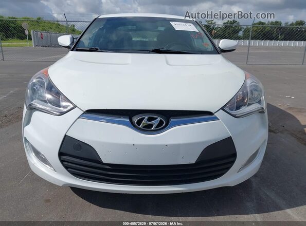 KMHTC6AD6HU312753 2017 HYUNDAI VELOSTER White Widok z przodu