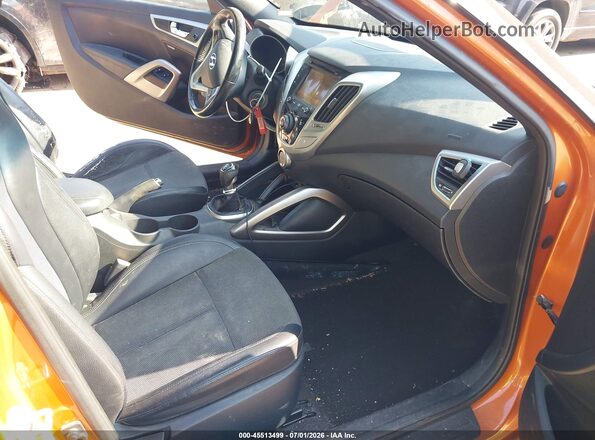 KMHTC6AD7GU250164 2016 HYUNDAI VELOSTER Orange Вид салону спереду