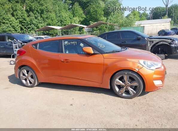 KMHTC6AD7GU250164 2016 HYUNDAI VELOSTER Orange Вид задньої частини салону