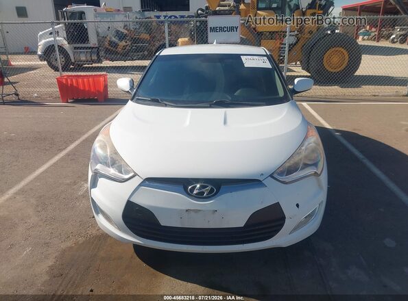 KMHTC6AD7HU305536 2017 HYUNDAI VELOSTER White ხელსაწყოთა პანელის ხედი