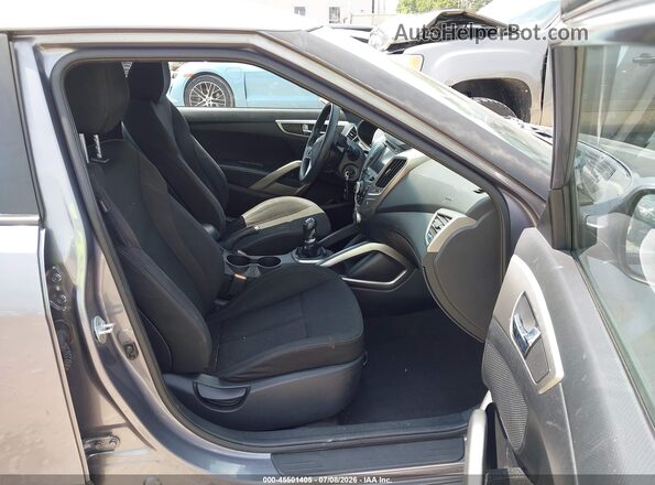 KMHTC6AD9GU284235 2016 HYUNDAI VELOSTER Серый Вид салона спереди