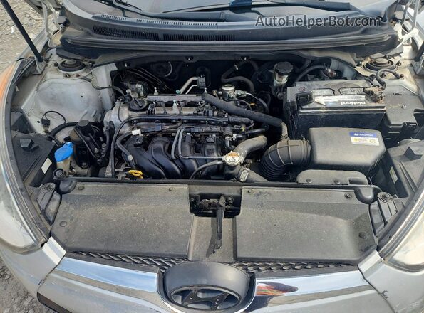 KMHTC6ADXGU286091 2016 HYUNDAI VELOSTER Silver უკანა სალონის ხედი