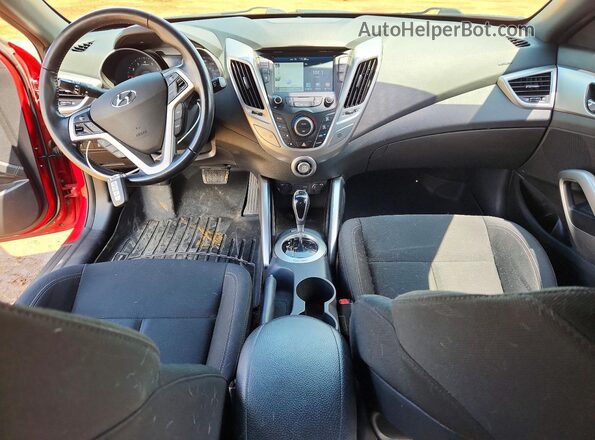 KMHTC6ADXHU323352 2017 HYUNDAI VELOSTER Red Առջևի վահանակի տեսք