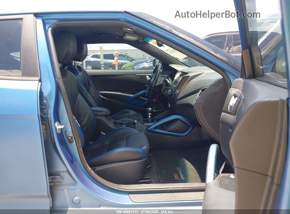 KMHTC6AE0GU258406 2016 HYUNDAI VELOSTER Blue Front interior view