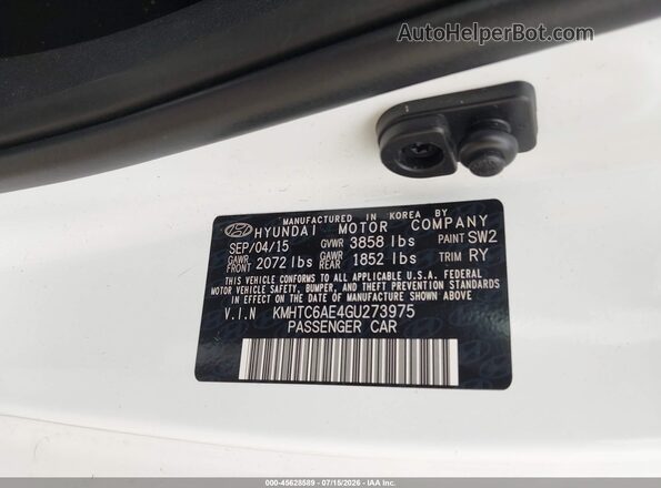 KMHTC6AE4GU273975 2016 HYUNDAI VELOSTER White Engine compartment view