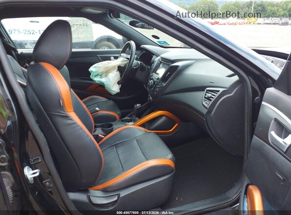 KMHTC6AE6GU303753 2016 HYUNDAI VELOSTER Черный Вид салона спереди