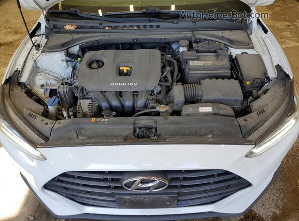 KMHTG6AF0KU011196 2019 HYUNDAI VELOSTER White Вид задньої частини салону